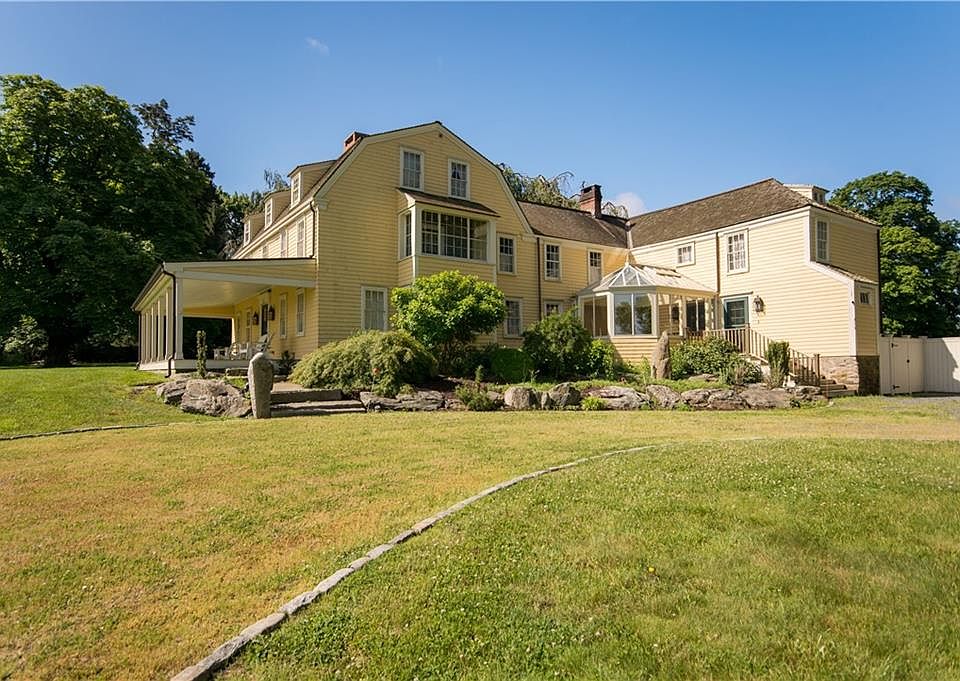 575 Nanaquaket Rd, Tiverton, RI 02878 Zillow