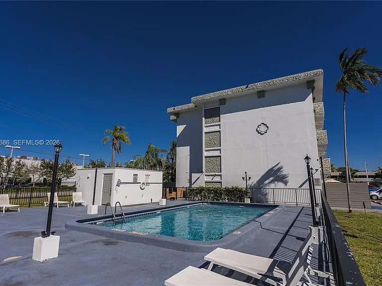 16450 NW 2nd Ave #103 — Photo 7