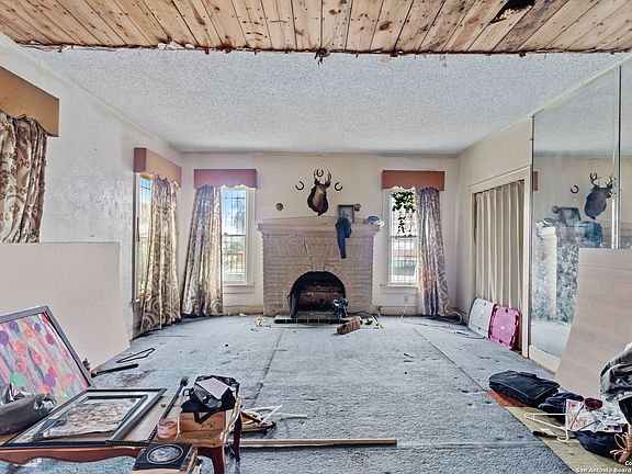 4th image of 344 BELMONT