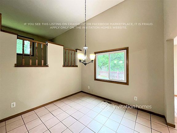 3rd image of 5325 W 140th St