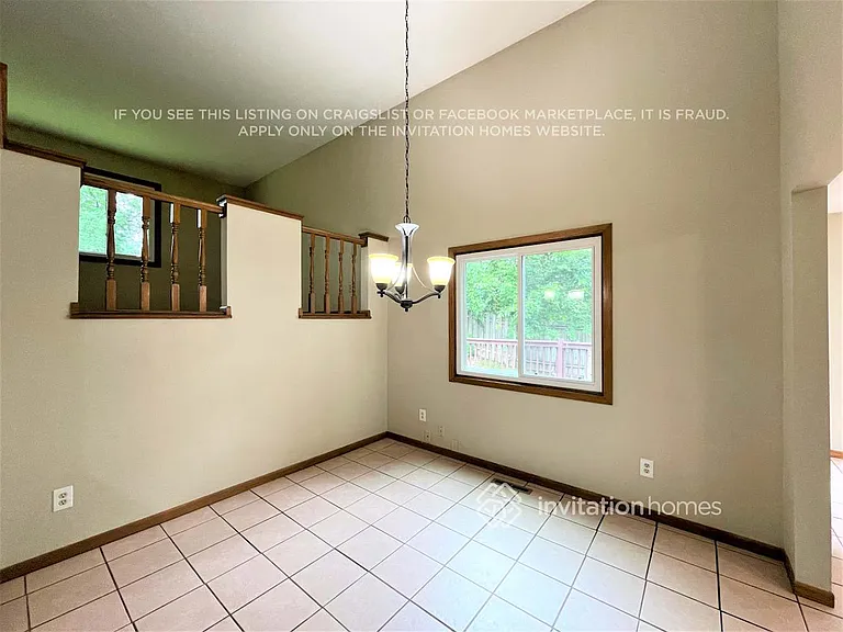 5325 W 140th St — Photo 3