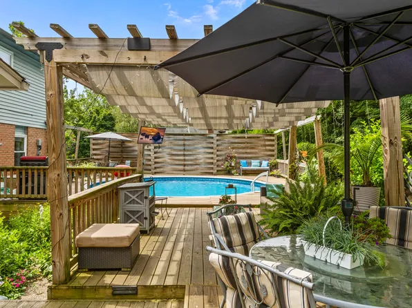 2142 W Horizon Dr, Hebron, KY 41048