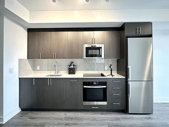 3rd image of 2545 Simcoe St N #2019