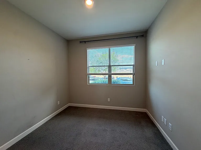 1922 Strata St #5 — Photo 20
