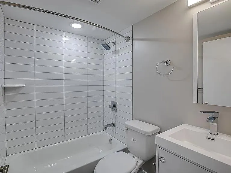 2017 N College Ave, Unit 1 — Photo 3