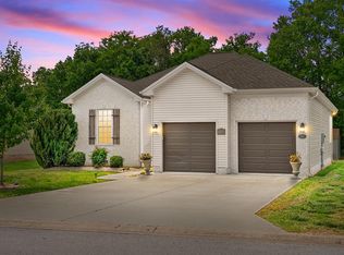 390 Irish Cir, Hopkinsville, KY 42240