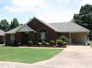 2113 Jonathan Ln, Searcy, AR 72143
