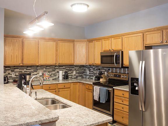 4th image of 410 New Age Cir APT 106