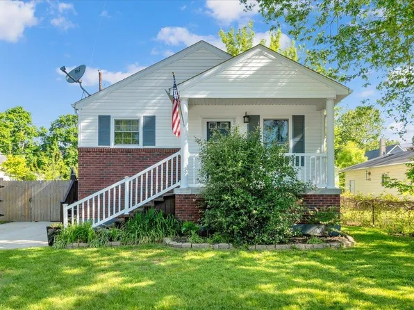1303 Russell Ct, Port Huron, MI 48060