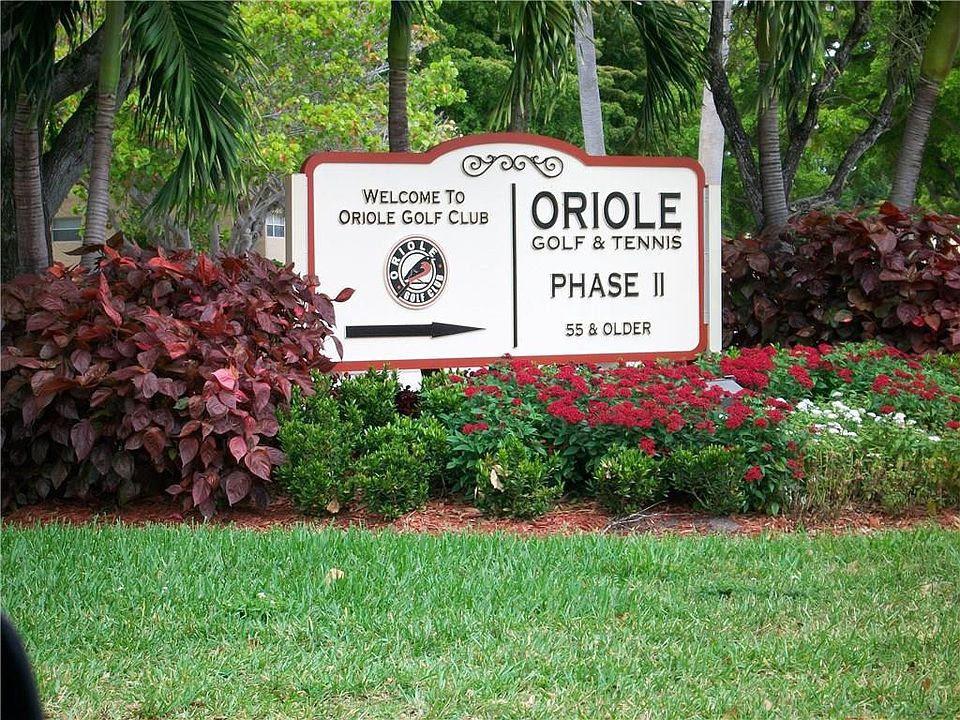 1st image of 1040 E Country Club Drive #S-409