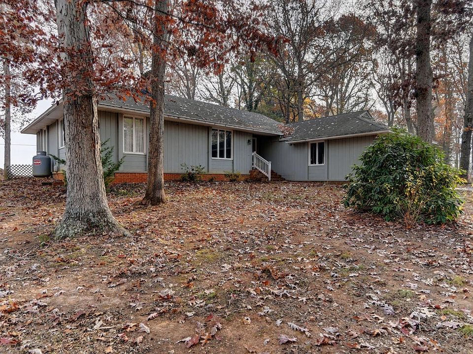 1st image of 1105 Ivy Woods Dr