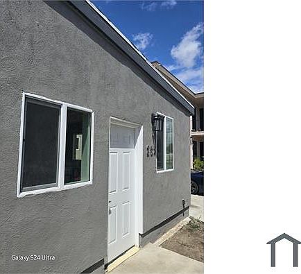 3rd image of 255 W 113th St