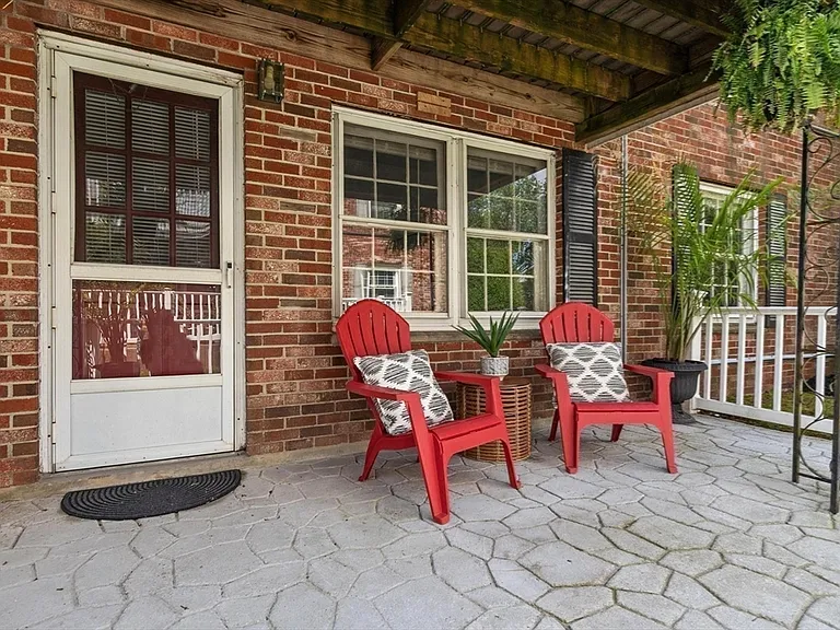 5 Elm St #1 — Photo 33