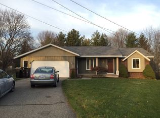 7938 Elbow Dr, Jenison, MI 49428