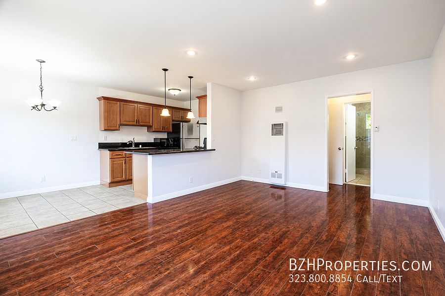 1st image of 7209 Willoughby Ave #14B