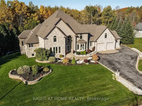 2014 Innisbrook St, Innisfil, ON L9S 5A3