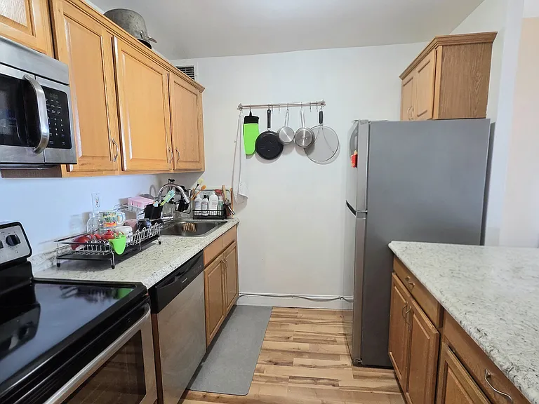 770 Anderson Ave #18F — Photo 2