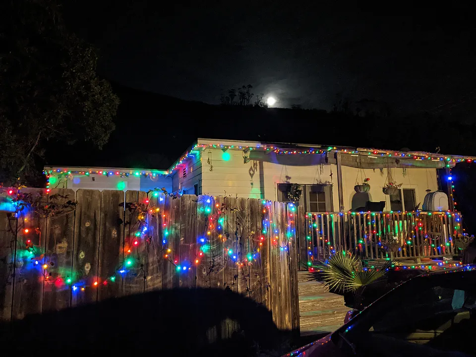 2533 W Santa Barbara Ave