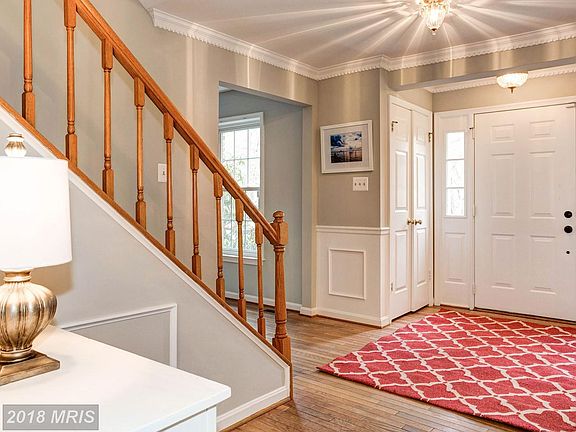 4th image of 25 Cabin Creek Ct