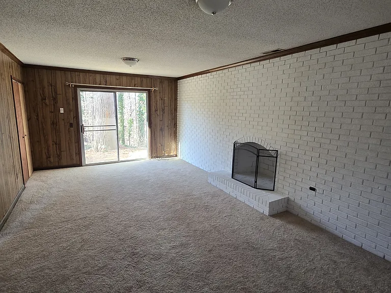 7621 Summerglen Dr — Photo 8