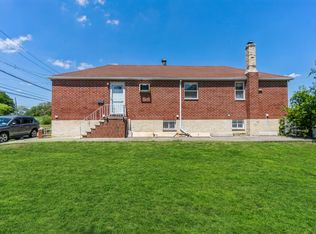 145 Fox Beach Ave, Staten Island, NY 10306