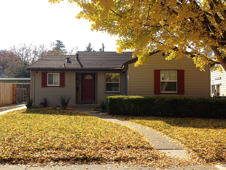 2nd image of 812 Fremont Way