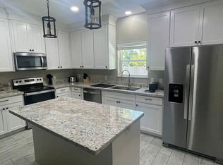 106 E Duke St, Del Rio, TX 78840