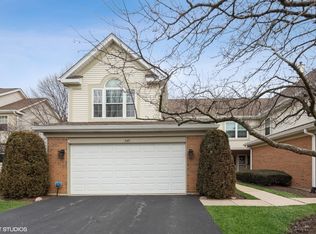 343 Cimarron Rd E, Lombard, IL 60148