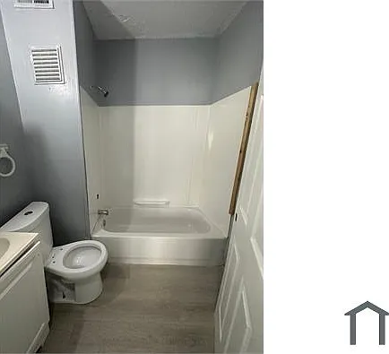 4 bed, $950 — Photo 4