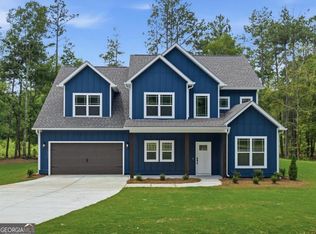 2470 Fischer Rd, Sharpsburg, GA 30277