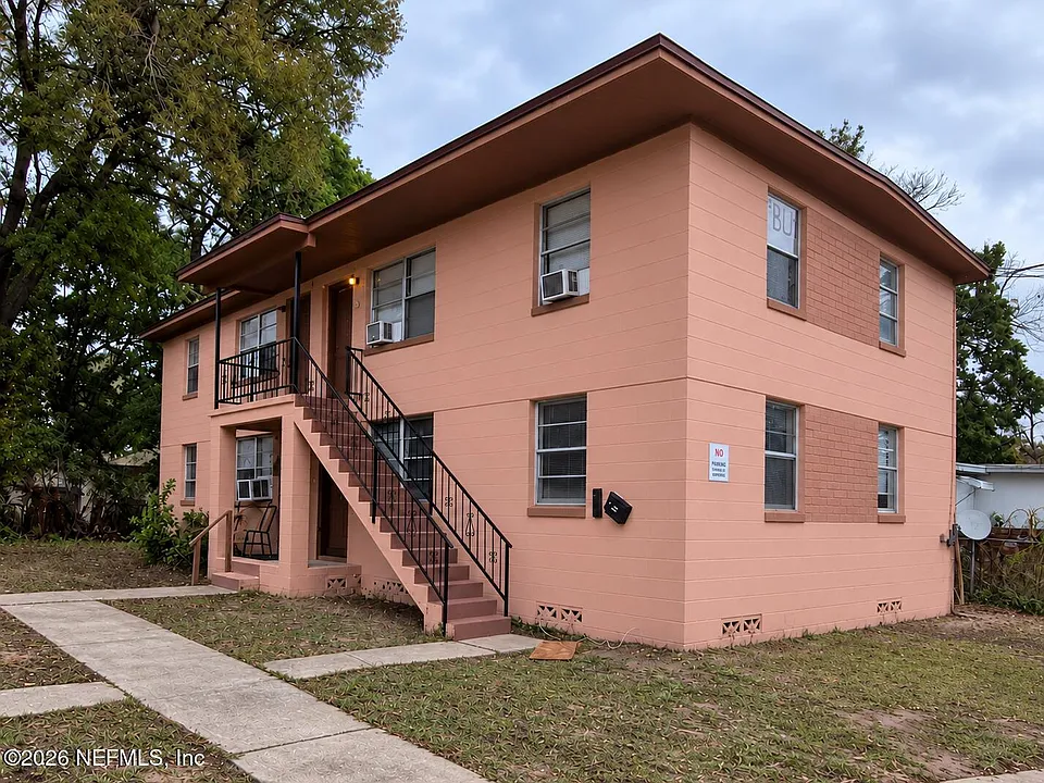 1145 W 25th St #3