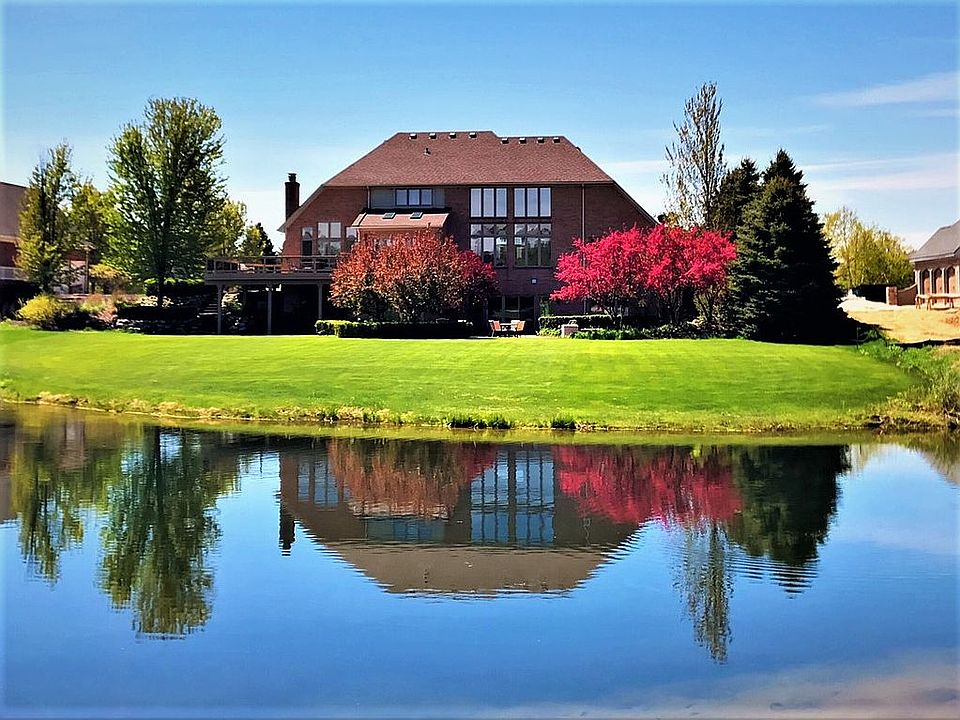 1st image of 421 Nairn Cir