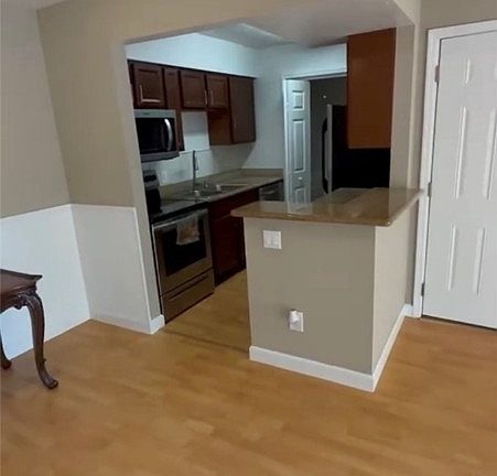 2nd image of 2937 Winkler Ave APT 1204