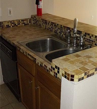 4th image of 5279 Images Cir APT 206