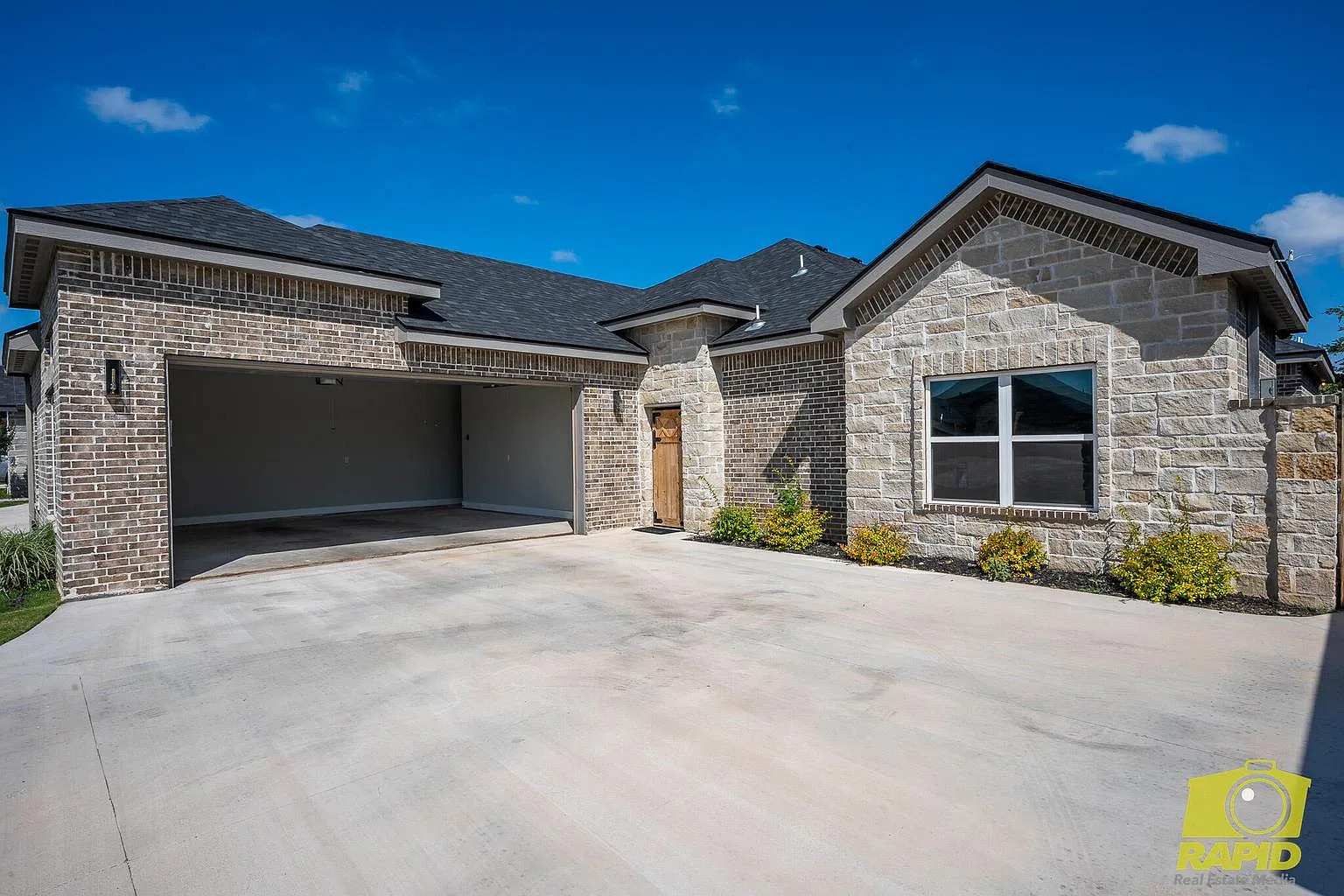 4 bed, 1719 sqft, $2,800 — Photo 4