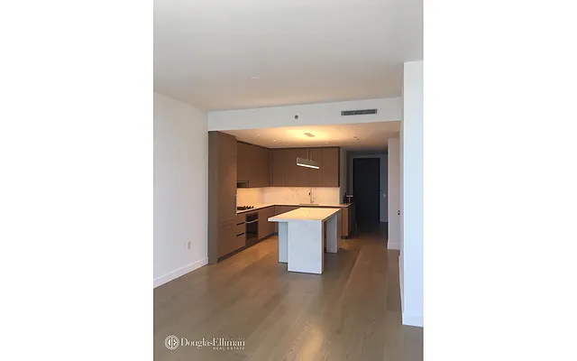 Rented by Douglas Elliman | media 15