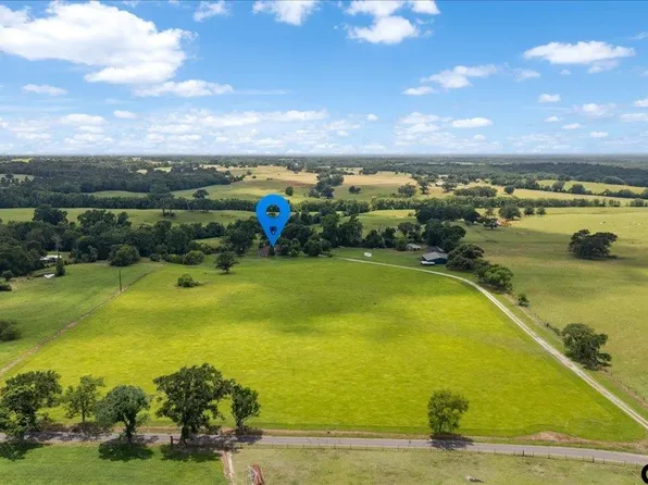 1423 An County Rd #469, Palestine, TX 75803