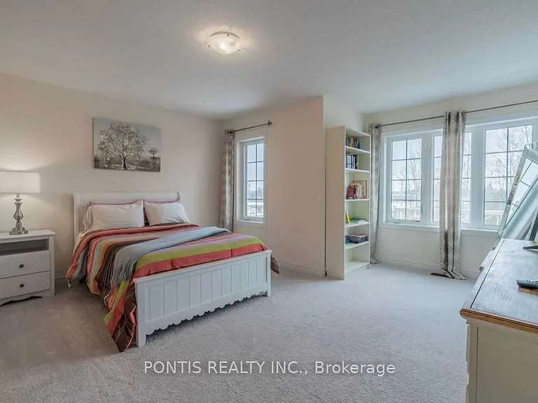 2318 Lozenby St — Photo 23