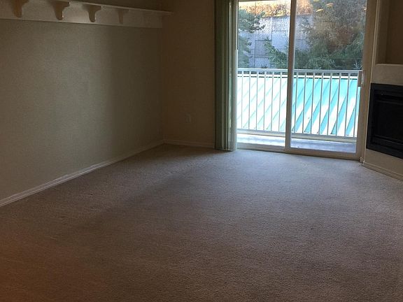 4th image of 18621 Blueberry Ln Unit B210