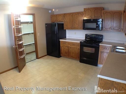 2nd image of 4205 S Locust Dr APT 2
