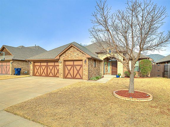 5th image of 313 SW 174th St