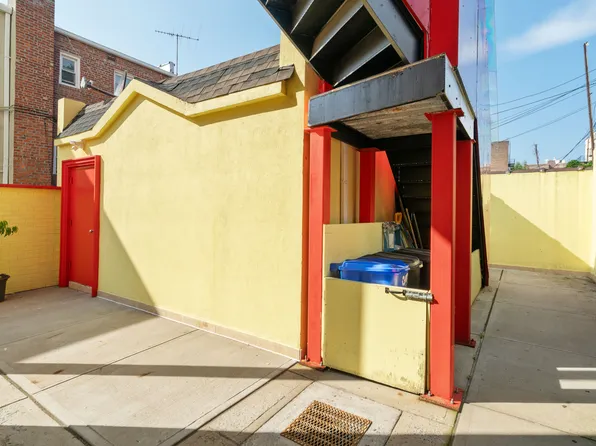 28-07 36th Avenue image 9 of 16