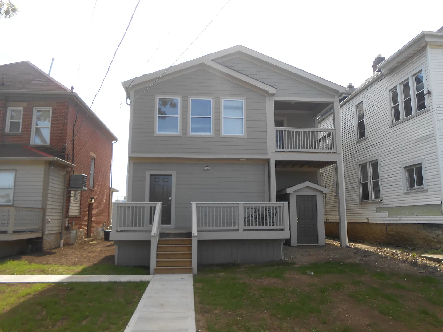 1539 Summit St. — Photo 3