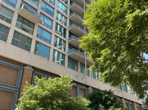 125 E 13th St Unit 512, Chicago, IL 60605