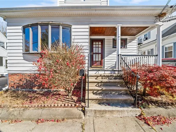 47 Clematis St, Providence, RI 02908