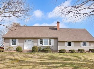 39 Stardust Dr, Enfield, CT 06082
