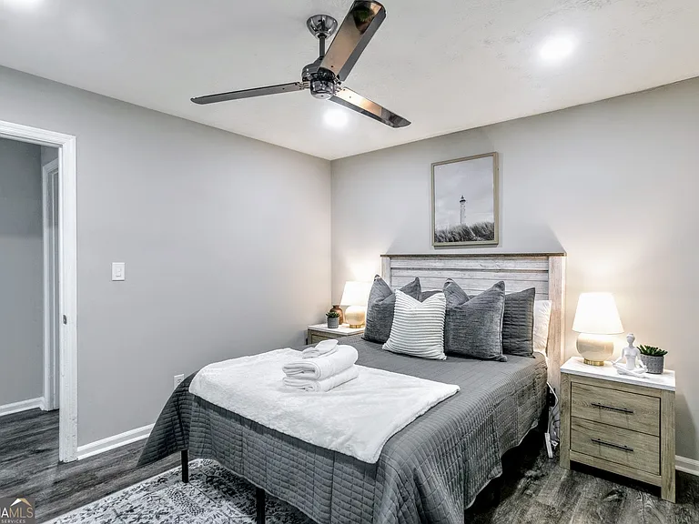 85 Wilhelmina Dr — Photo 19