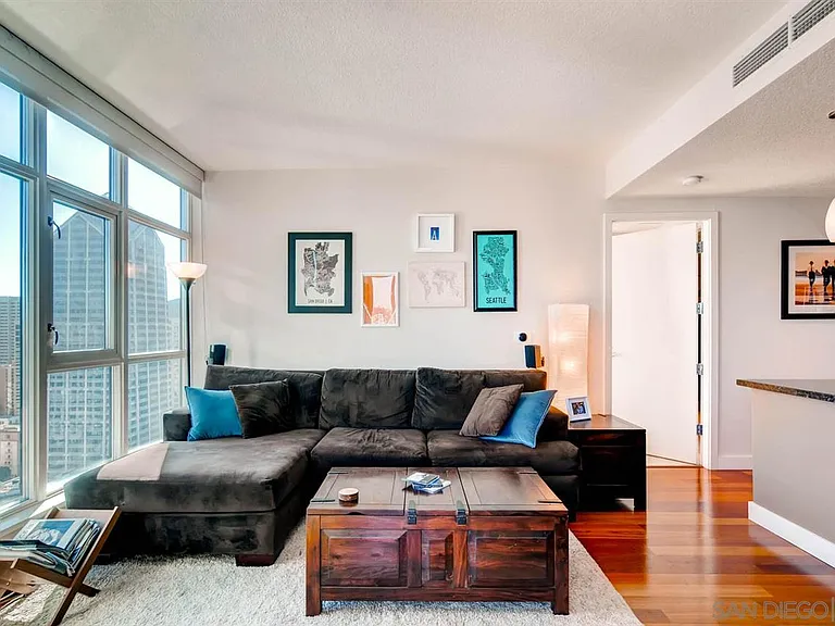 1205 Pacific Hwy #2504 — Photo 9