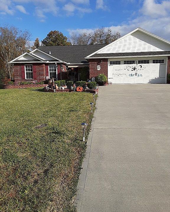 Front view 1248 Avery Ln