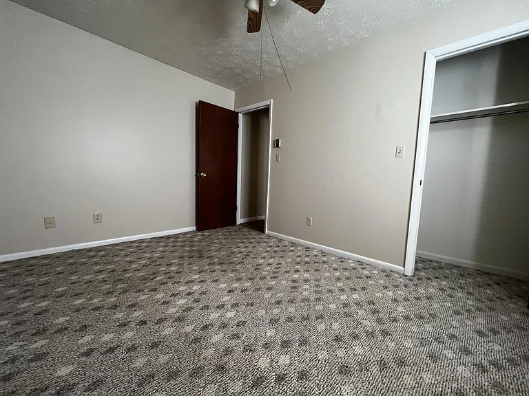 102 Brohard Dr — Photo 9